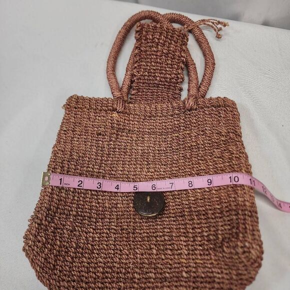 Handmade Woven Straw Tote Bag Brown Boho Beach Purse with Coconut Button Closure - Picture 6 of 8